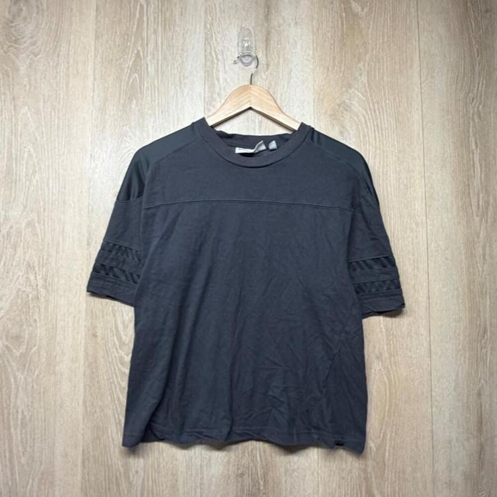 No-boundaries Men's Black and Grey T-shirt